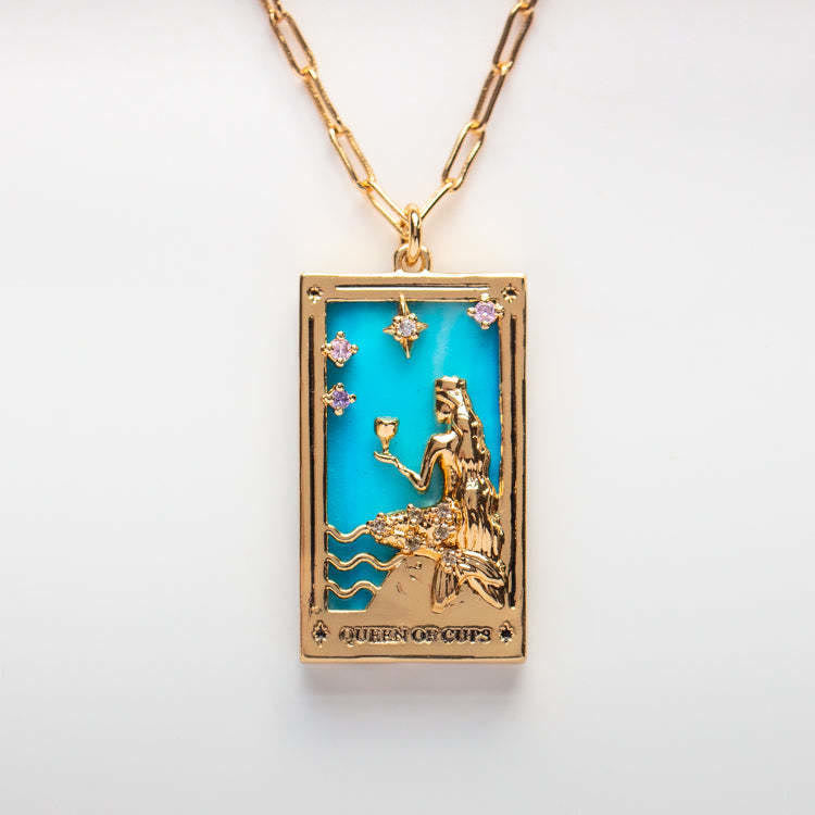 Collier Pendentif Goutte Tarot Amara Élégant avec Zirconia Doré