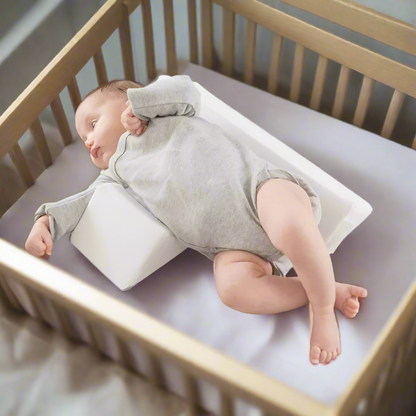 Coussin anti-roulage pour bébé réglable - Positionneur ergonomique pour dormir sur le côté pour nouveau-nés, réduit le risque de tête plate, soutien en mousse à mémoire confortable, SaferSleeper™
