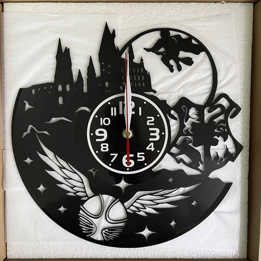 Horloge murale en vinyle LED Floroux - Parfait pour décoration de salon, chambre, cuisine et bureau | Idéal comme cadeau pour un anniversaire, la fête des mères et Halloween