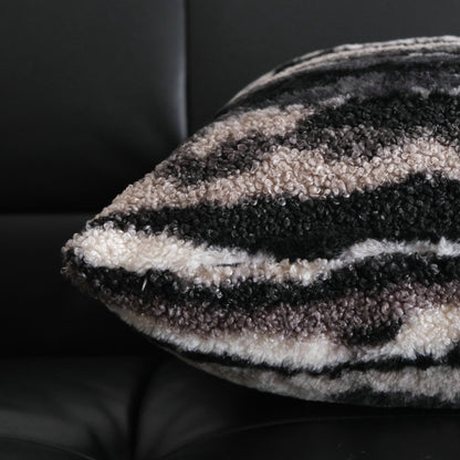 Housse de coussin moderne en fausse fourrure