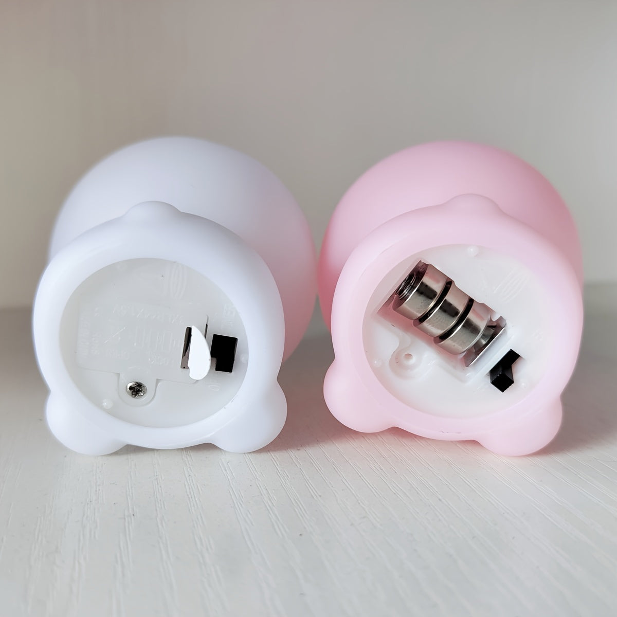 BunnyGlow – Grande Lampe de Table LED avec Batterie & Style Animé