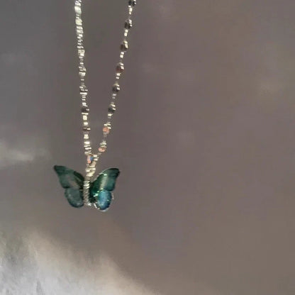 Collier Papillon Bleu Élégant Elina