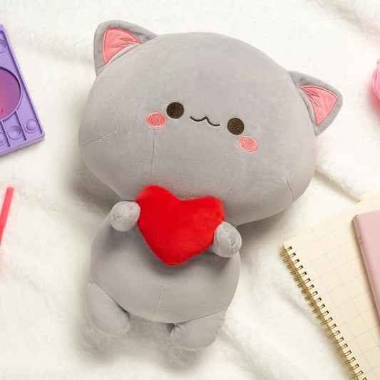 Chat Grisé Doux avec Cœur - Peluche Parfaite pour Tout le Monde