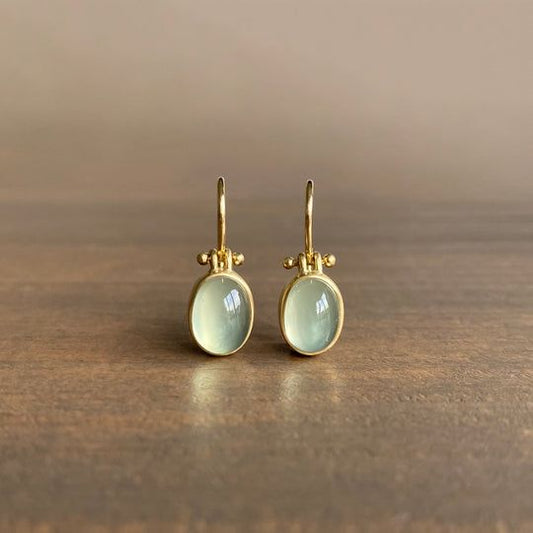 Chic Vintage Boucles d'oreilles avec Éclatante Pierre de Lune Verte - Elina Design