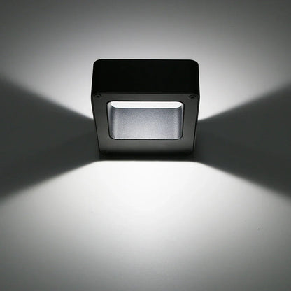 Floroux – Lampe extérieure LED étanche