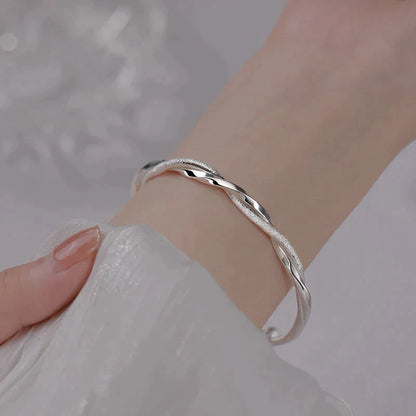 Bracelet en Argent Tordu Élégante