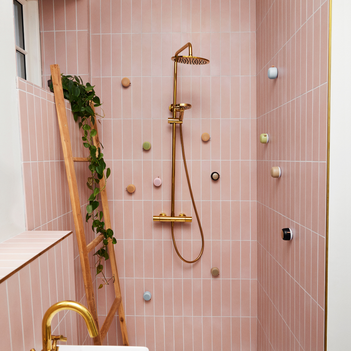 AquaBeats – Lampe de salle de bain Bluetooth étanche