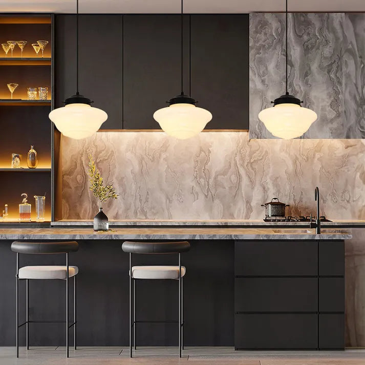 Floroux - Pendante en verre opale géométrique blanche vintage