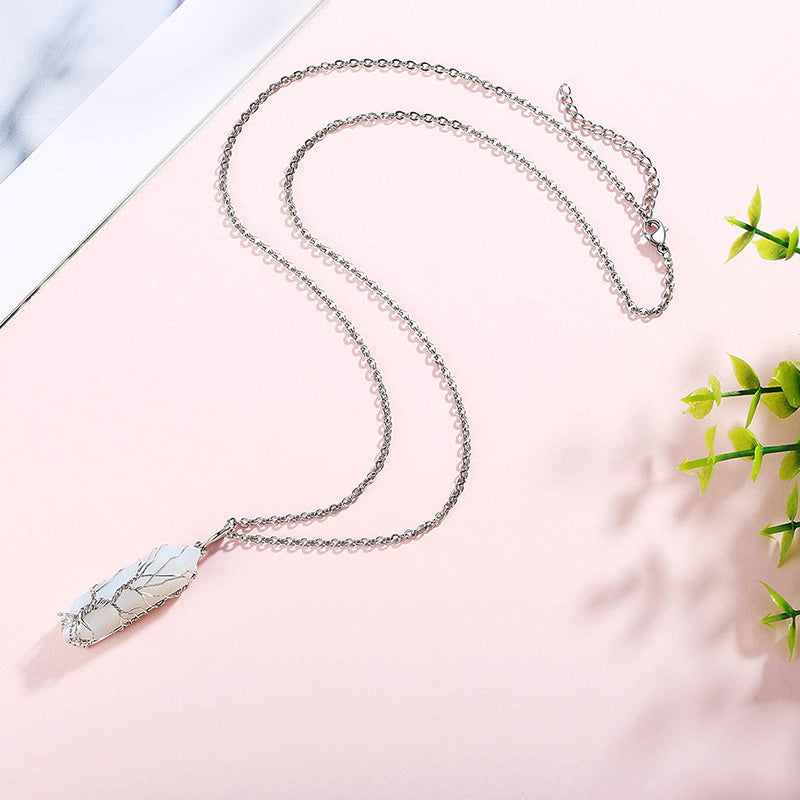 Collier en pierres précieuses arbre de vie élégant avec des cristaux scintillants - Elara