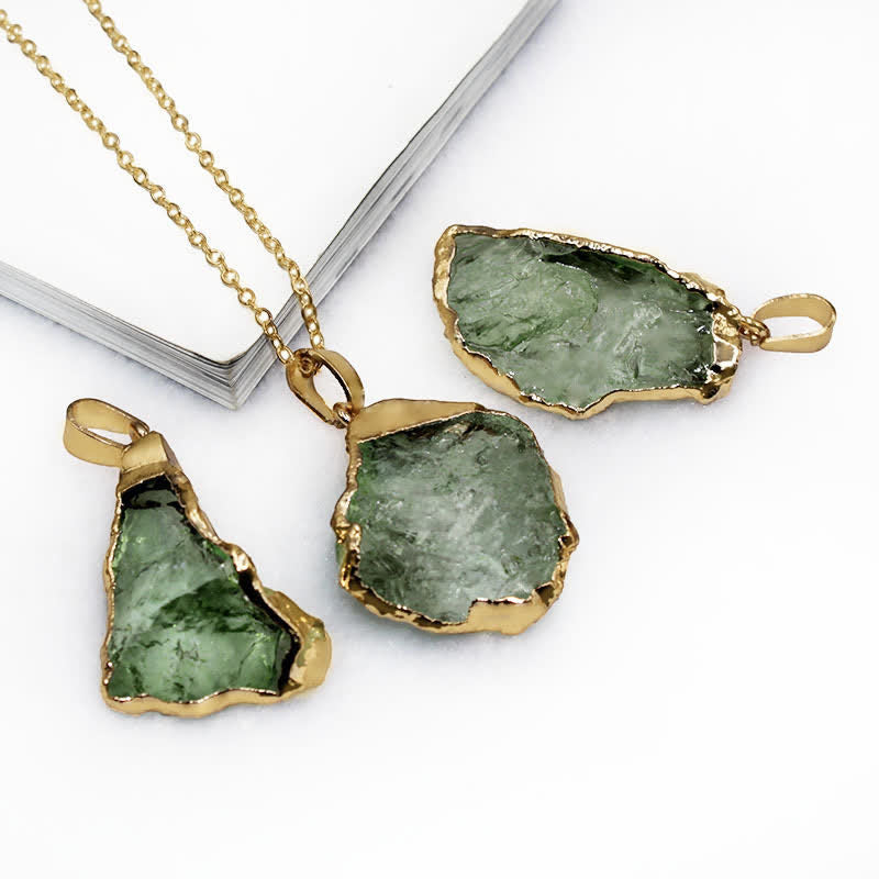 Collier Élegant en Moldavite Naturelle - Lyra