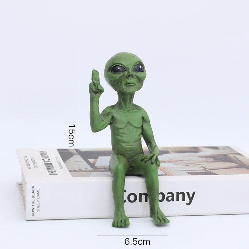 Floroux Alien Garden | Decorative Alien Figure for Outdoor | Resin Statue for Garden & Home | Miniature for Outdoor Use