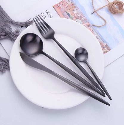 Couverts en acier inoxydable de luxe : Dîner élégant pour chaque occasion