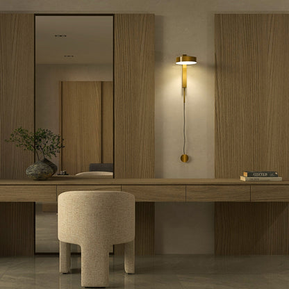 Celine Applique murale (Boîte ouverte)