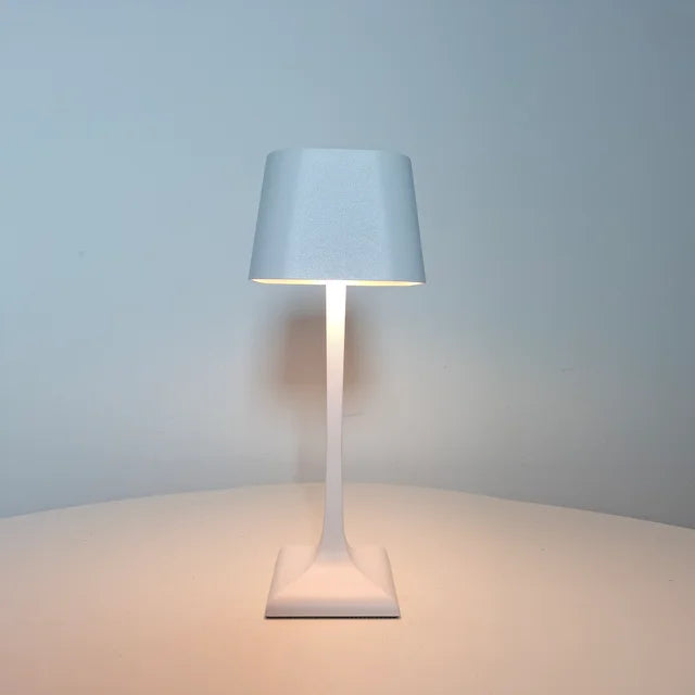 Floroux - Lampe de table carrée LED alimentée par USB mince pour un éclat moderne