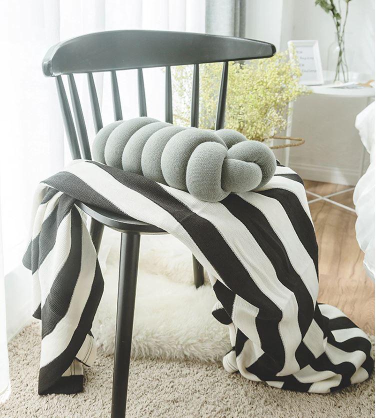 Floroux Coussin Cocoon Twist | Design de Nœud Doux | Coussin Décoratif & Confort pour Salon & Chambre