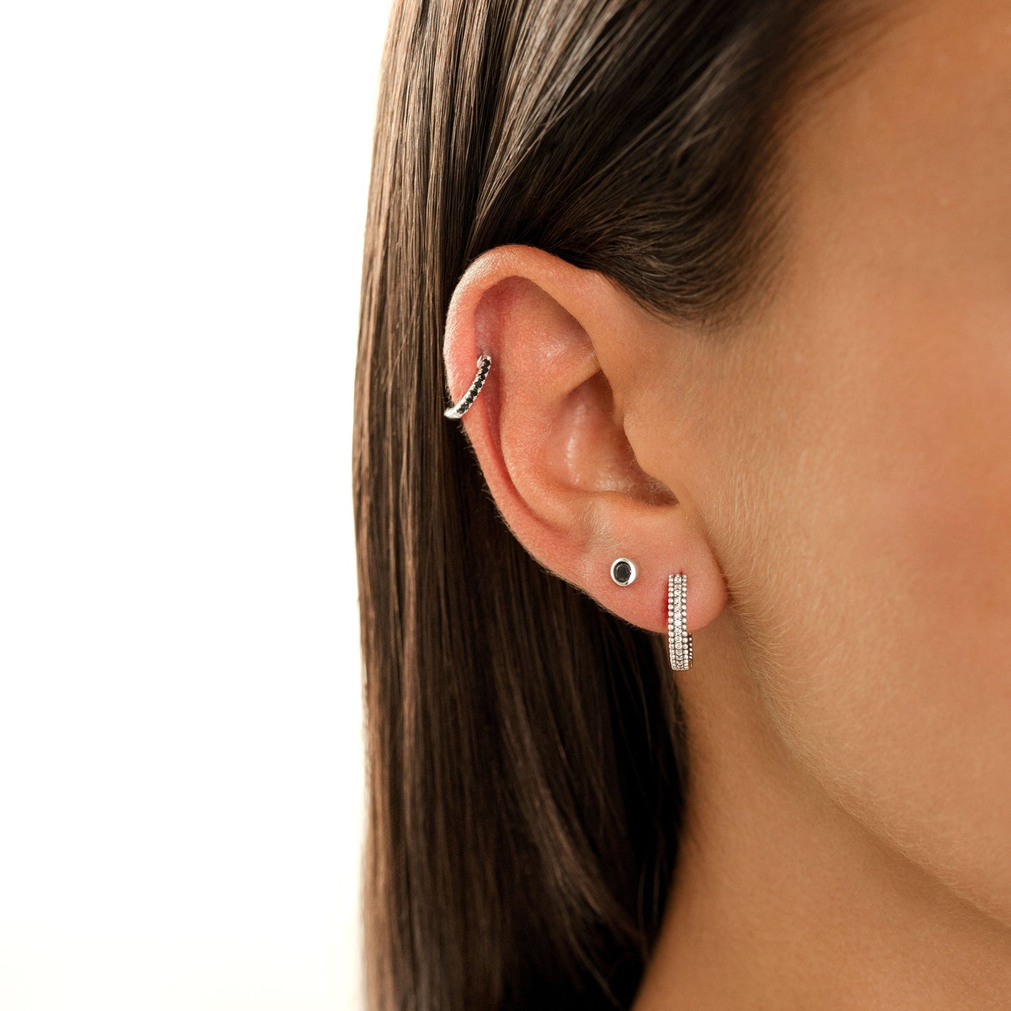 Amira Élégante Boucles d'Oreilles Circulaires Compactes