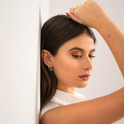 Créoles Élégantes Connectées Boucles d'Oreilles - Nerida