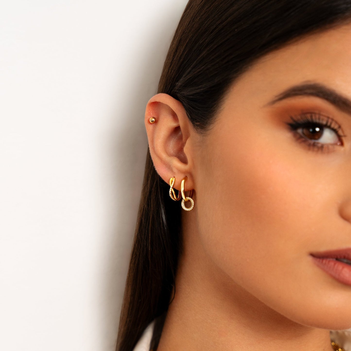 Créoles Élégantes Connectées Boucles d'Oreilles - Nerida