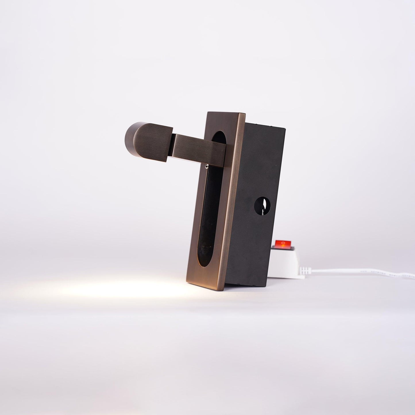 Floroux - Lampe de nuit LED élégante avec tête de lecture flexible