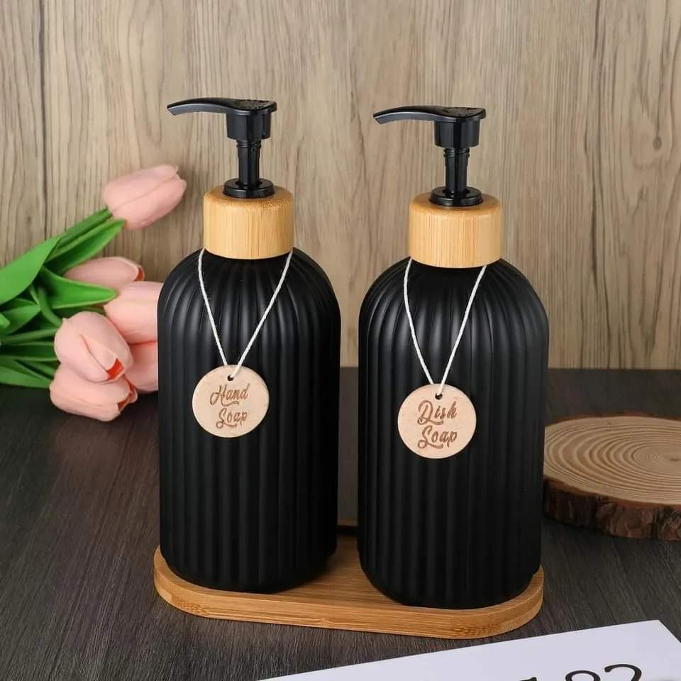 ensemble de 2 pièces de distributeur de main et de savon