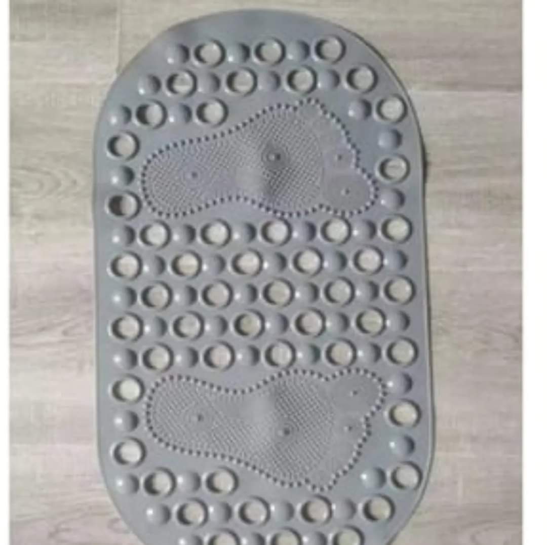 Tapis antidérapant de salle de bain avec empreintes