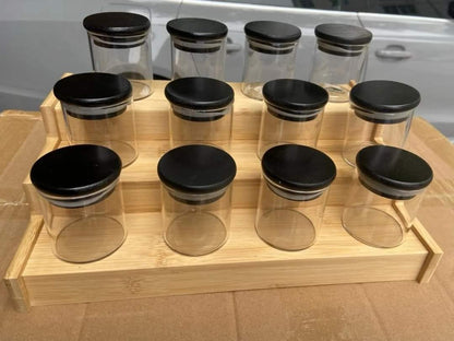 Ensemble de 12 pots d'épices en verre