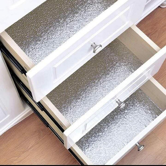 Doublures autocollantes en aluminium