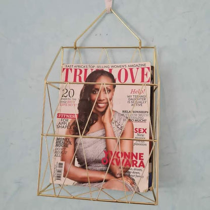 Étagère à magazines murale en or