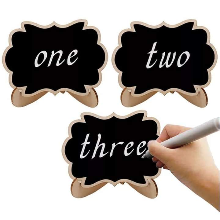 Ensemble de 10 petites ardoises en bois noires avec 1 stylo