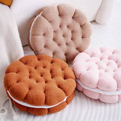 Coussin décoratif en fausse laine d'agneau en forme de biscuit