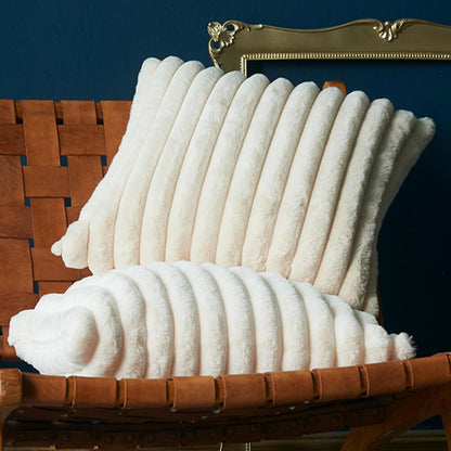 Coussin décoratif en velours rayé doux