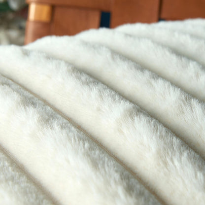 Coussin décoratif en velours rayé doux