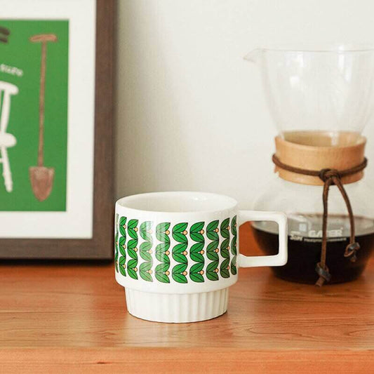 Tasses à café modernes mi-siècle françaises
