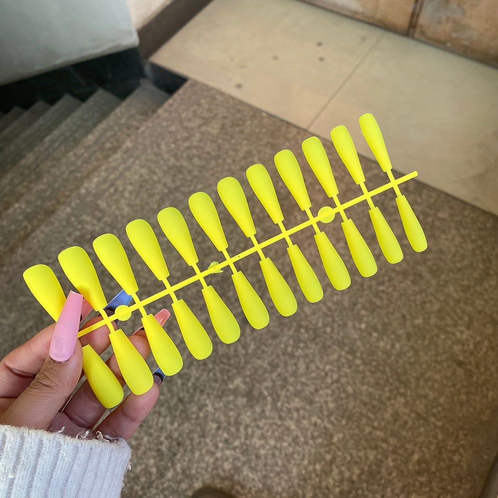 ChicNails - Ensemble de faux ongles mats 24 pièces