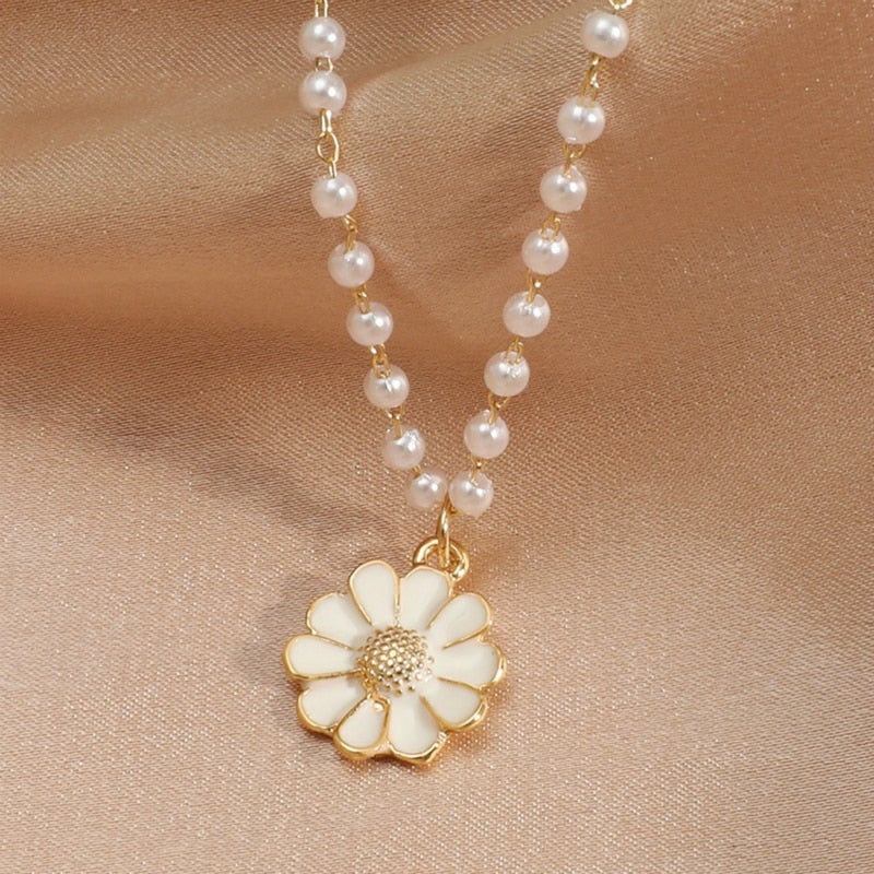 Collier élégant Marguerite et Perle pour Dames - Édition Lara