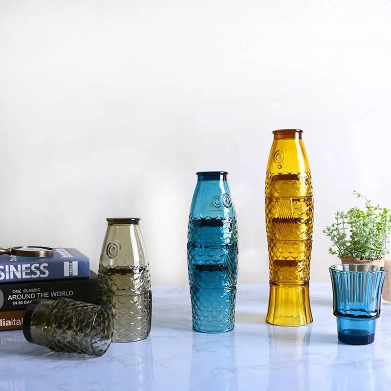Ensemble de tasses en verre empilables avec poisson koi