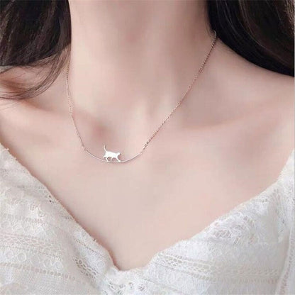 Collier en Argent Élegant avec un Chat Grimpant - Felina
