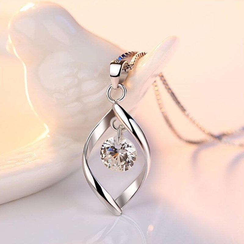 Collier en argent élégant avec pendentif en cristal zirconia éclatant - Elinor