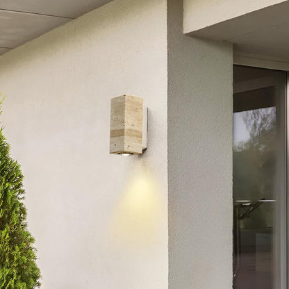 Floroux - Applique murale élégante en marbre travertin au design moderne