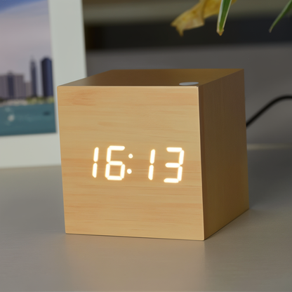 Floroux | Montre en bois LED numérique élégante
