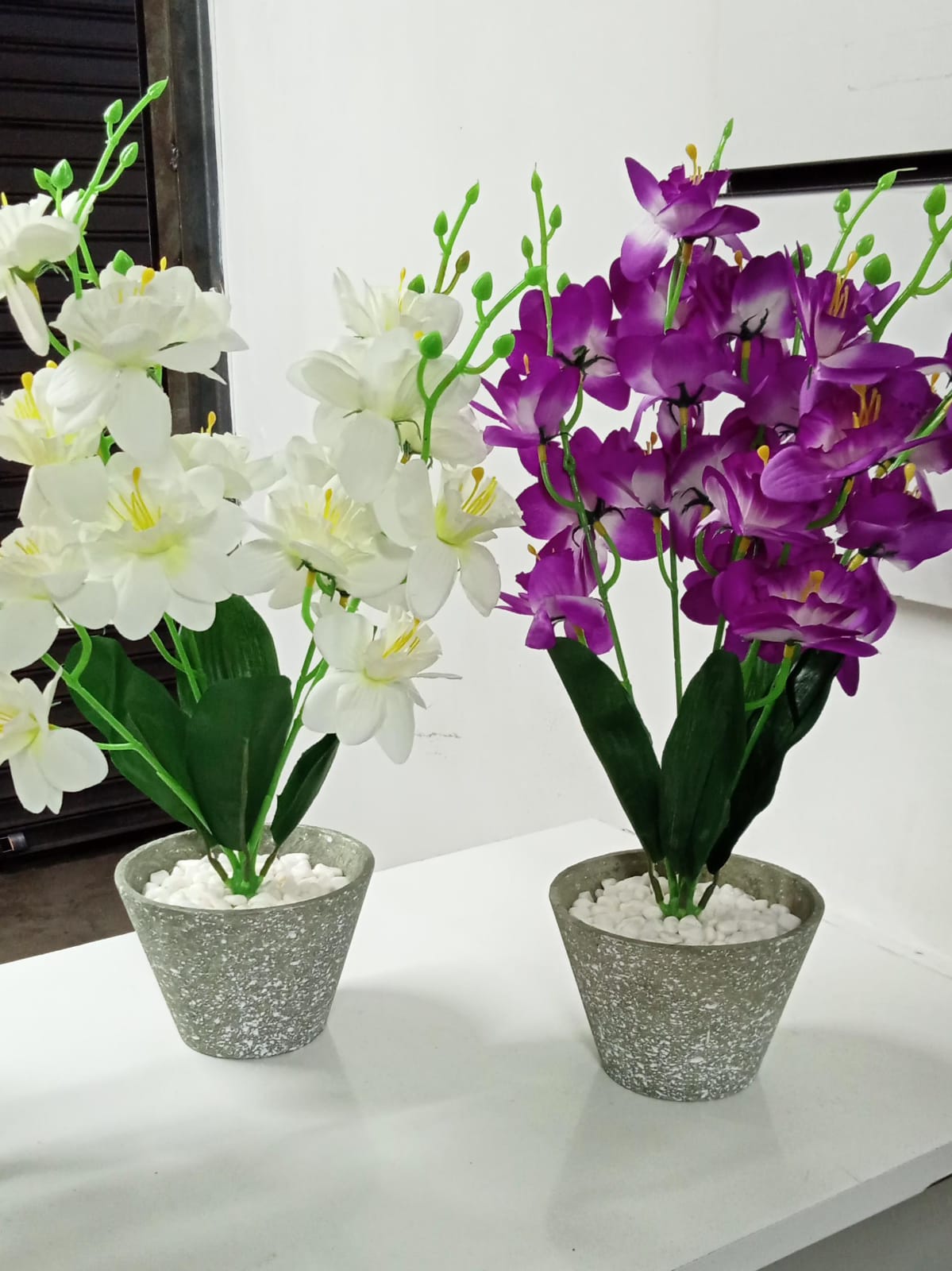 Fleur de bonsaï en fleur artificielle avec pot