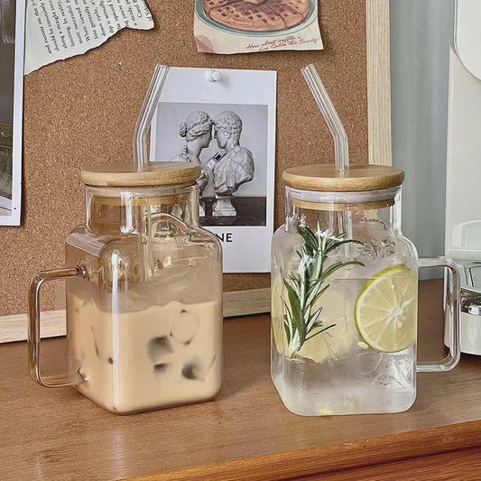 Mug en verre élégant avec poignée, couvercle et paille