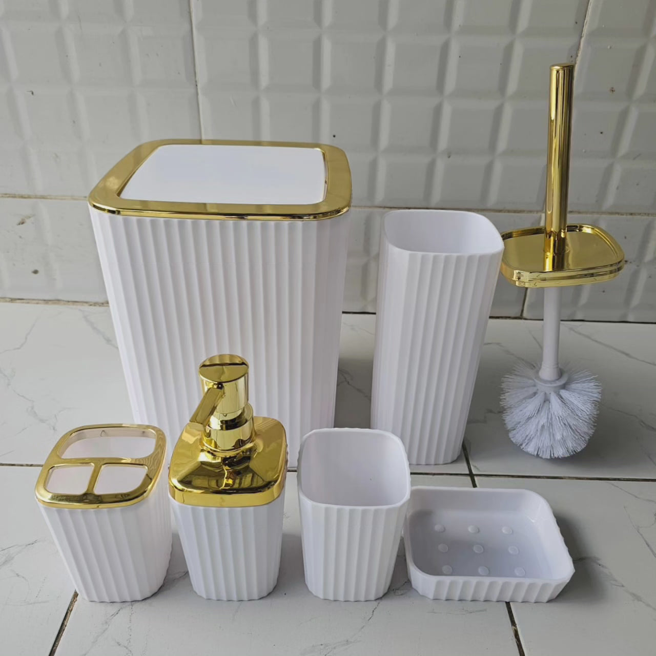 Set d'accessoires de salle de bains 6 en 1