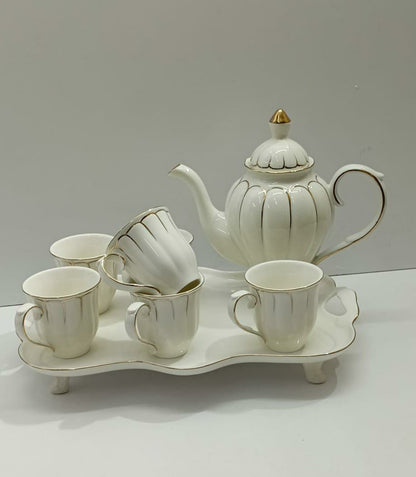 Ensemble de thé en céramique et plateau