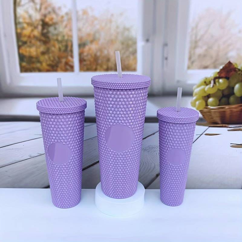 Ensemble de gobelets cloutés 3 en 1