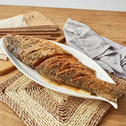 Assiettes en forme de poisson élégantes