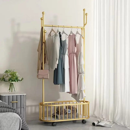 Rack à vêtements mobile avec roulettes
