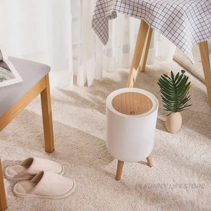 Conteneur à déchets avec couvercle en bois grainé