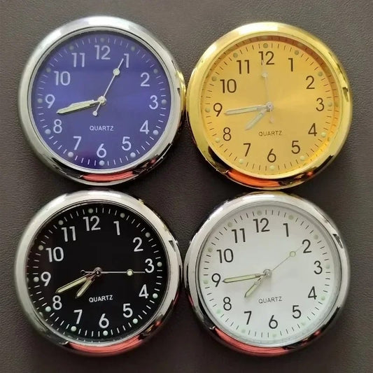 Montre à coller sur le tableau de bord de la voiture