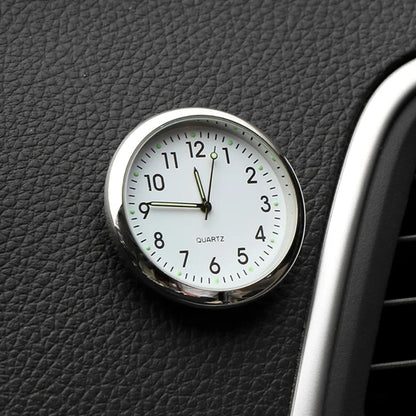 Montre à coller sur le tableau de bord de la voiture